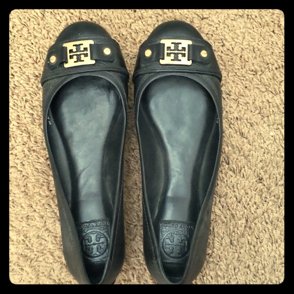 Tory Burch black leather flats Size 9